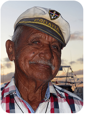 Ismail, one of Bonaire's fishermen. Ismail, one of Bonaire's fishermen.