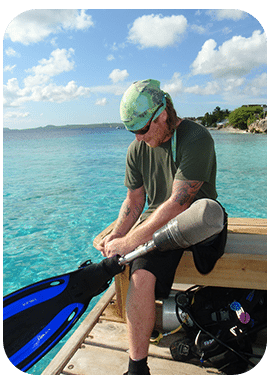 Bonaire's calm conditions make it the ideal place for handicapped divers. Bonaire's calm conditions make it the ideal place for handicapped divers.