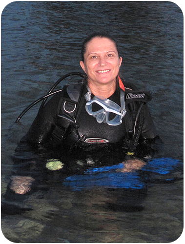 Ellen Muller, one of Bonaire's most talented underwater photographers. Ellen Muller, one of Bonaire's most talented underwater photographers.