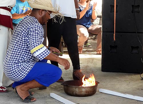 Celebrating year-end traditions at the Nos Zjilea Cultural Event at Mangazina di Rei on Bonaire.