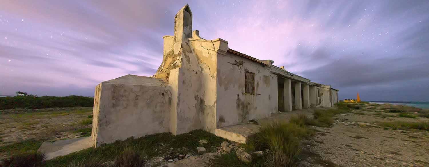 The ruin of an old "mangazina" on Bonaire. The ruin of an old "mangazina" on Bonaire.